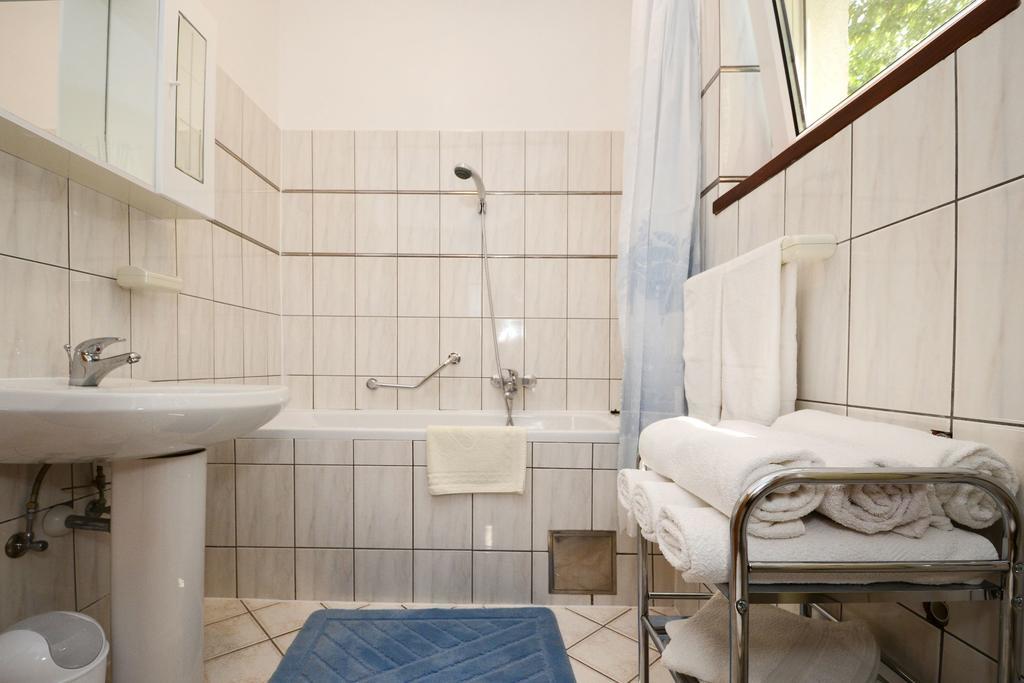 Apartments Tena Poreč Eksteriør billede