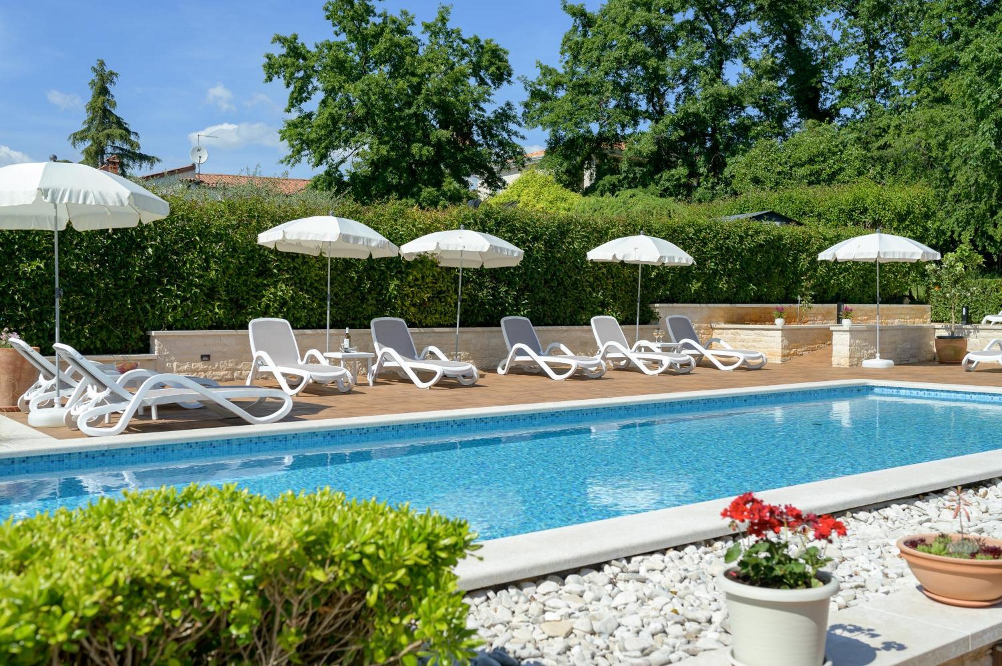 Apartments Tena Poreč Eksteriør billede